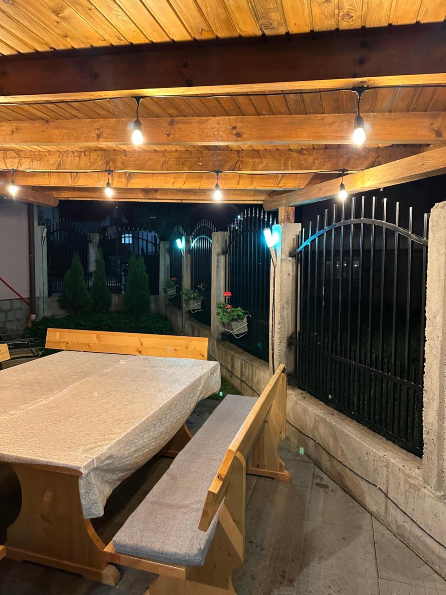 Madzhare Advel Guest Hous酒店 外观 照片