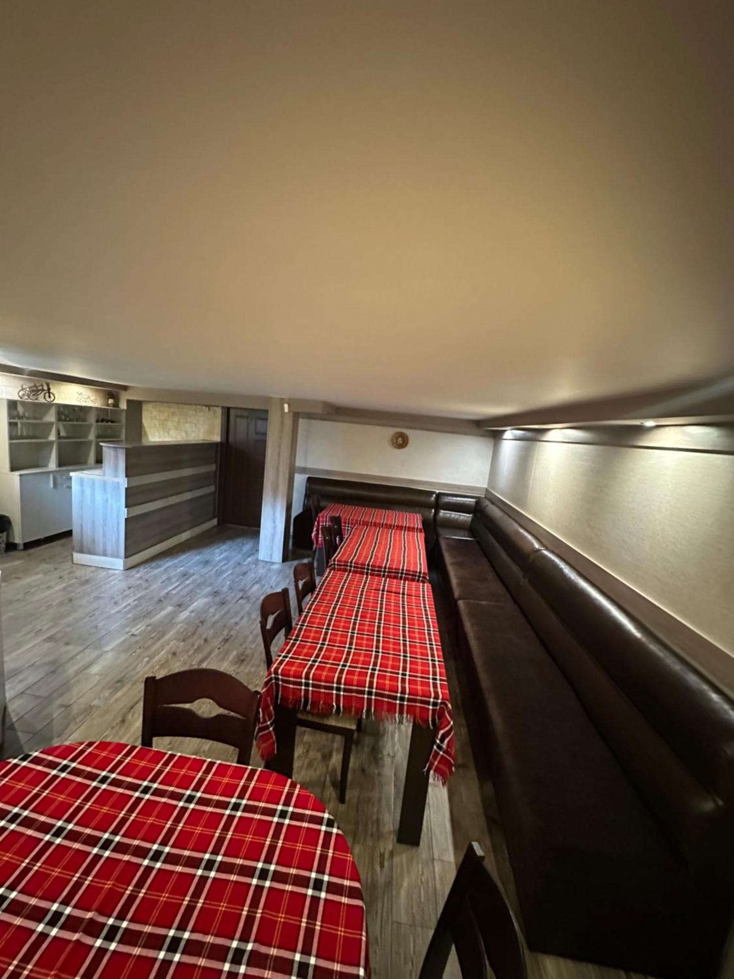 Madzhare Advel Guest Hous酒店 外观 照片